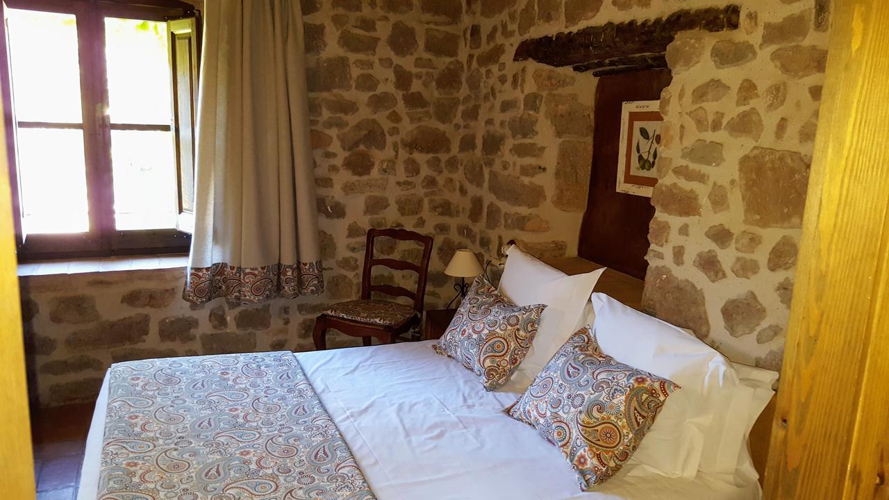 La Torre Blanca Villa Cardona Exterior photo